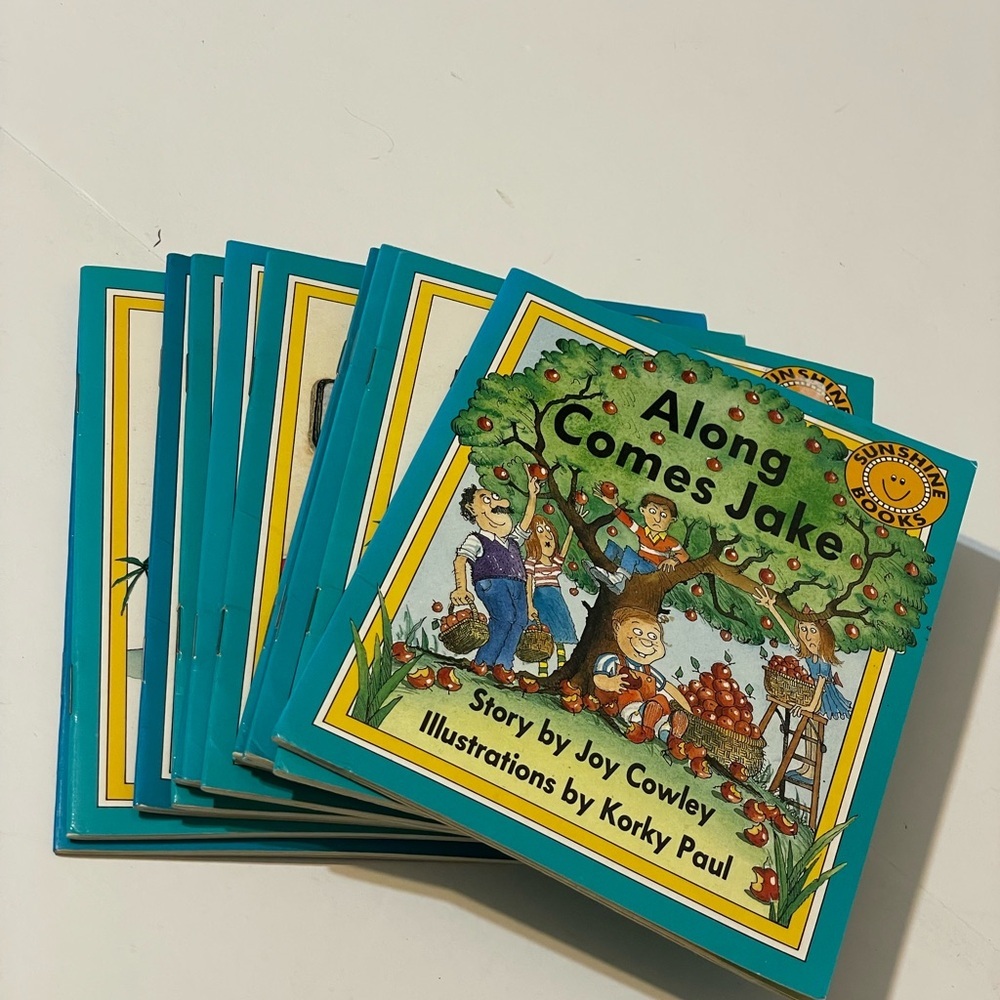 Bundle of 13 [Sunshine Books Level One Set] Children's Storybook Collection